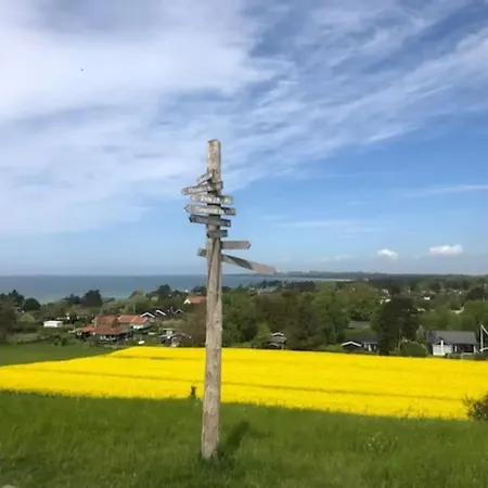 Holiday home House By A Fantastic And Free Wifi