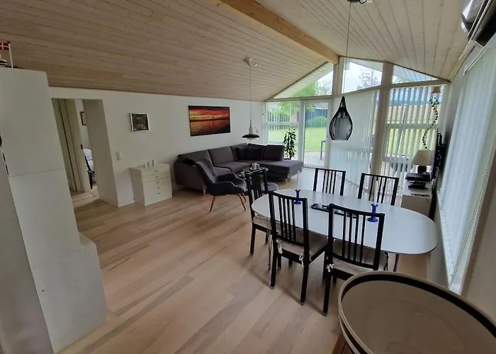 House By A Fantastic And Free Wifi *