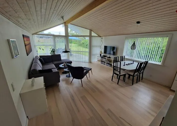 House By A Fantastic And Free Wifi Slagelse